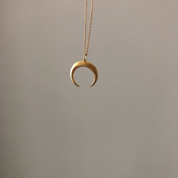 Jewelry - Dainty gold half moon 18” necklace
